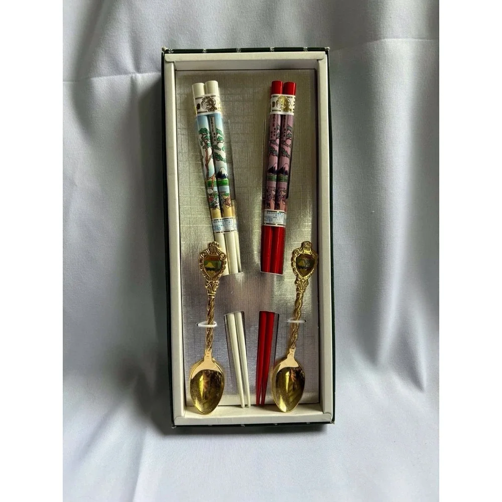 Vintage Japan Souvenir Chopsticks Spoon Gift Set Mt Fuji Gold Tone NOS Boxed